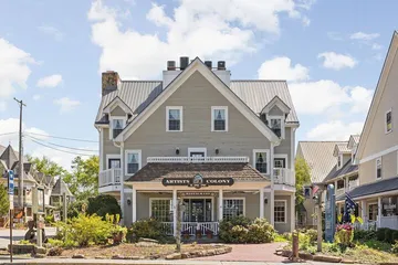 Artists Colony Inn