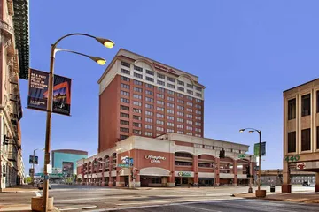 Hampton Inn St. Louis-Downtown (At the Gateway Arch)