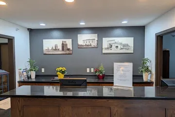 American Inn & Suites
