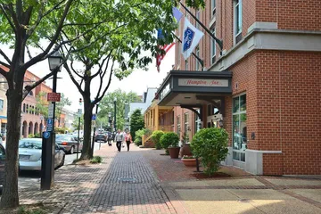 Hampton Inn Alexandria-Old Town / King St. Metro