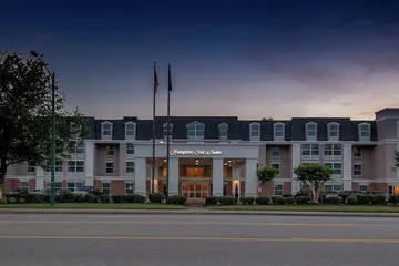 Hampton Inn & Suites Williamsburg-Richmond Rd.