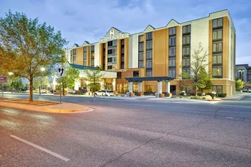 Hyatt Place Albuquerque / Uptown
