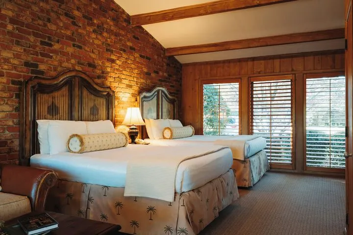 Room 2 of 23