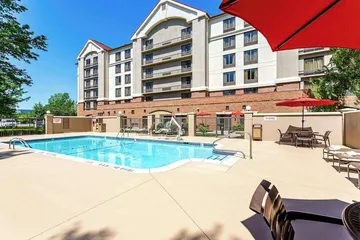 Hyatt Place Kansas City / Overland Park/Convention Center
