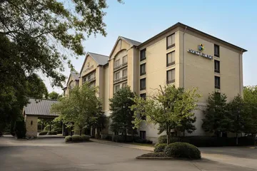 Hyatt Place Charlotte Airport / Lake Pointe