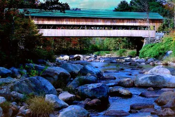 Covered Bridge Riverview Lodge