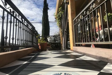 Chardonnay Lodge