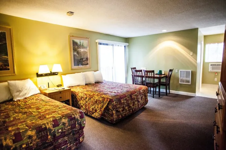Room 4 of 97