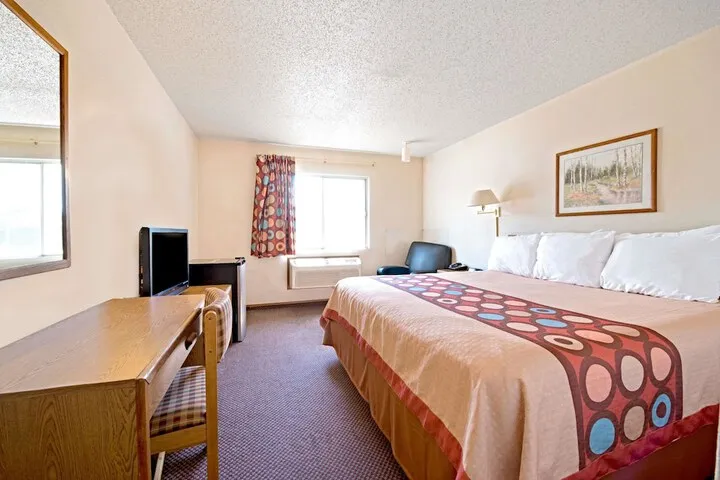 Room 4 of 14