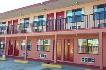 Summer Breeze Motel