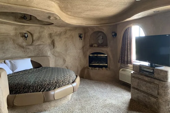 Room 5 of 55