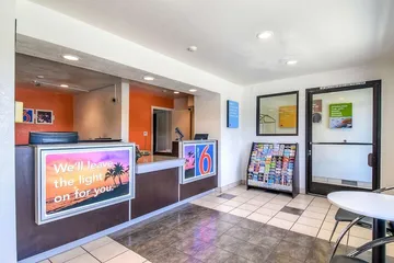Motel 6 Corona CA