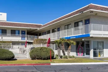 Motel 6 Mojave CA