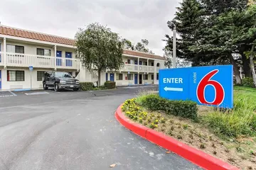 Motel 6 Salinas CA - North Monterey Area