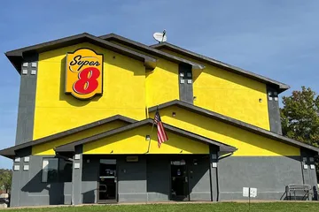 Super 8 by Wyndham Marietta