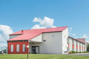 Super 8 by Wyndham OFallon MO / St. Louis Area
