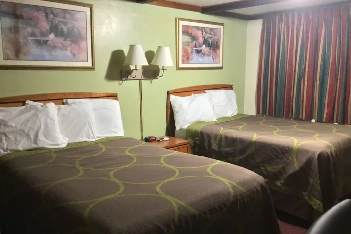 Room 5 of 52