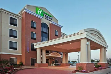 Holiday Inn Express & Suites Greensburg by IHG