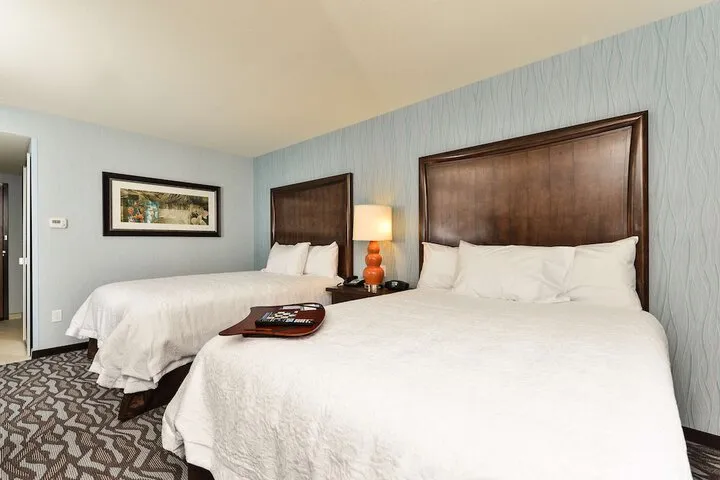 Room 3 of 32