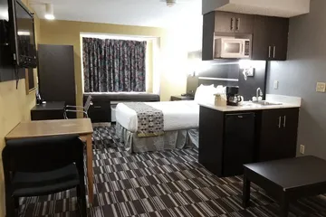 Microtel Inn & Suites by Wyndham Dayton / Riverside OH