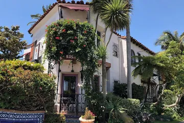 Villa Rosa Inn