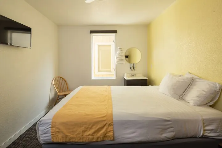 Room 5 of 27