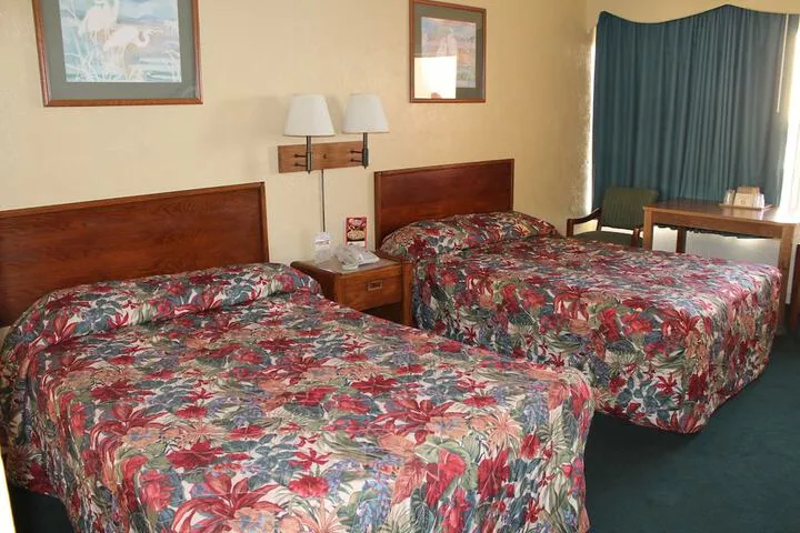 Room 3 of 33
