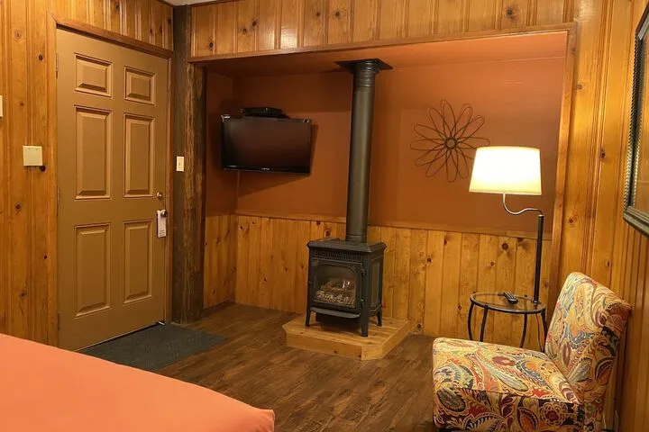 Room 4 of 30