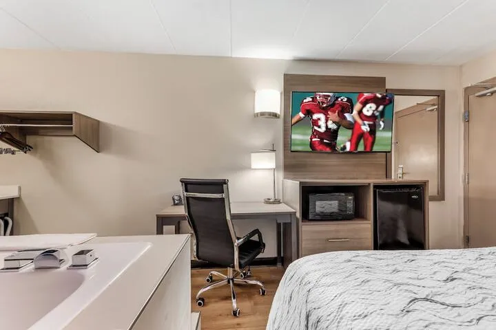 Room 5 of 36