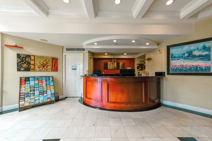 Hotel Interior 4 of 24