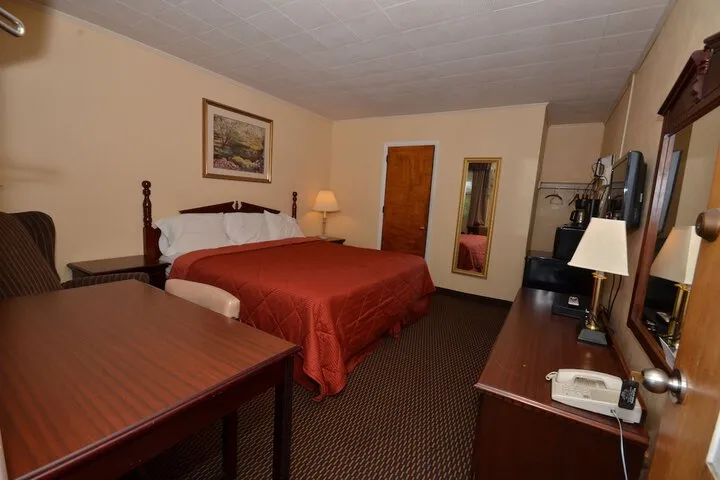 Room 3 of 13