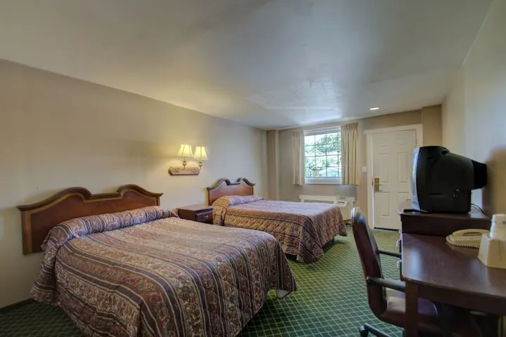 Room 5 of 36