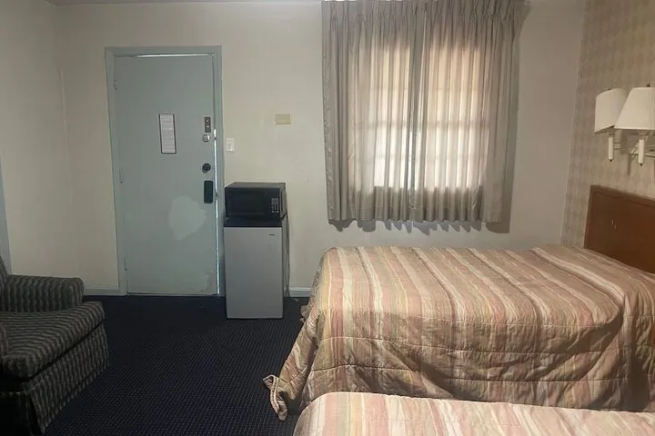 Room 5 of 21