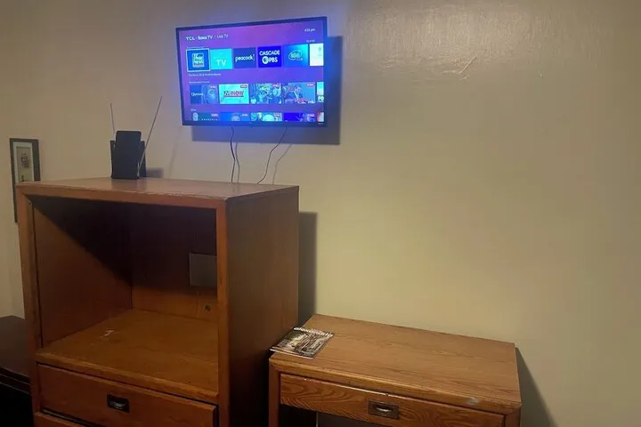 Room 3 of 21