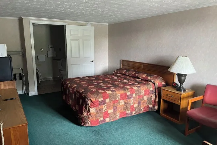 Room 3 of 26
