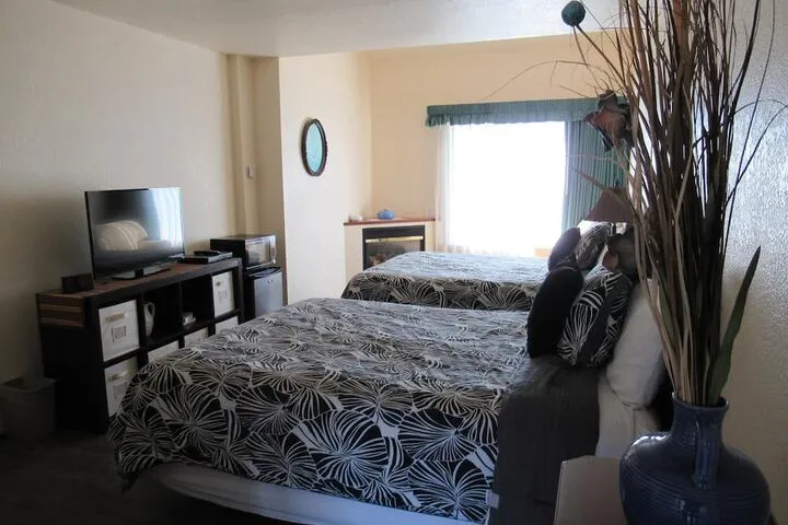 Room 2 of 39