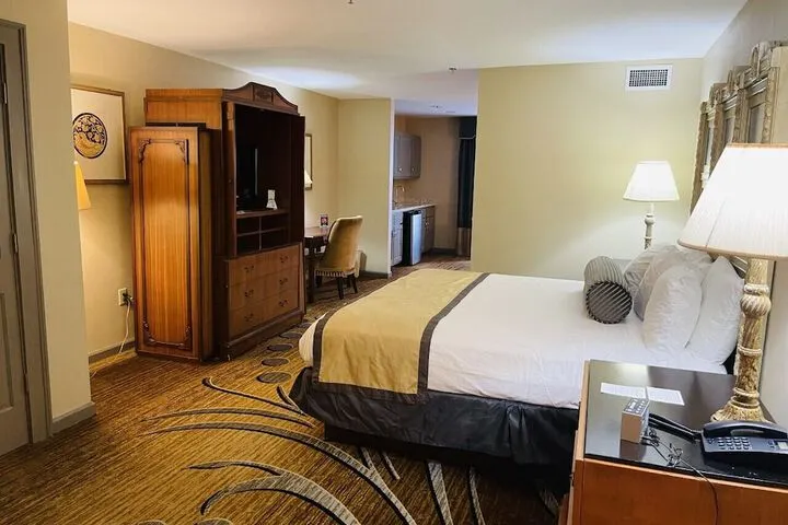 Room 5 of 52