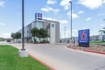 Motel 6 Laredo TX - Airport