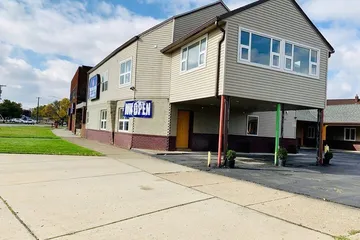 Motor City Inn & Suites