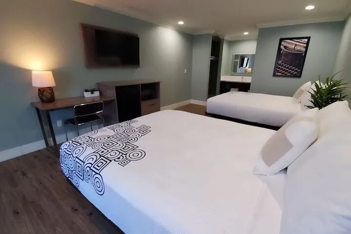 Room 2 of 11