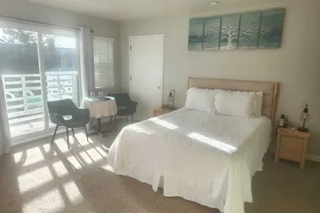 Wharf Masters Inn