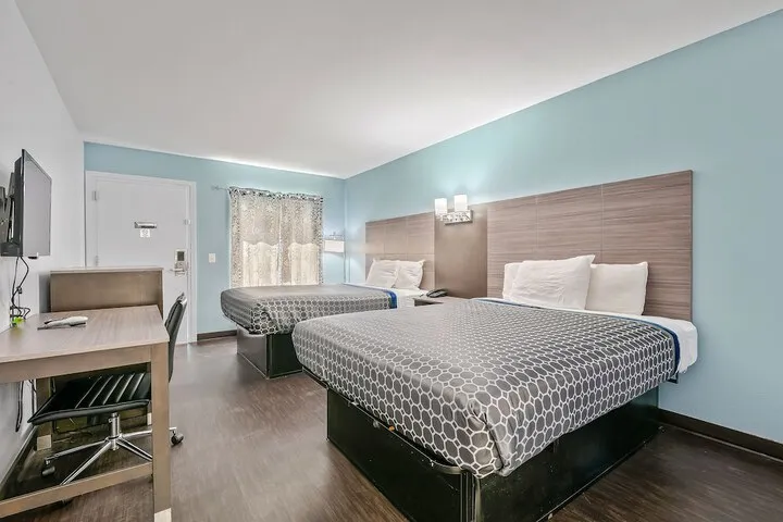 Room 2 of 13