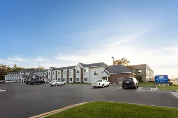 Americas Best Value Inn & Suites Racine