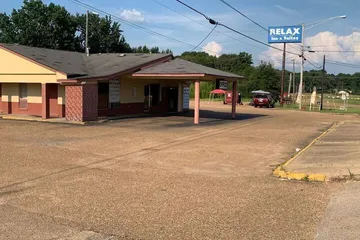Relax Inn & Suites