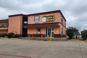 Benbrook Inn & Suites
