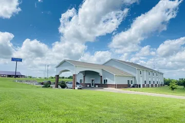 Herington Inn & Suites