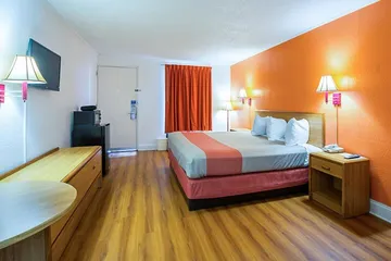 Motel 6 Perry GA