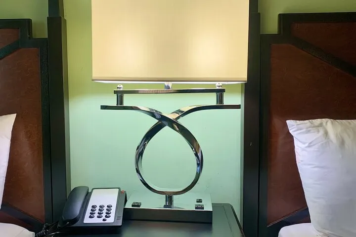 Room 4 of 24
