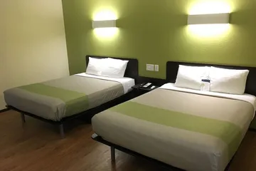 Motel 6 Troy IL