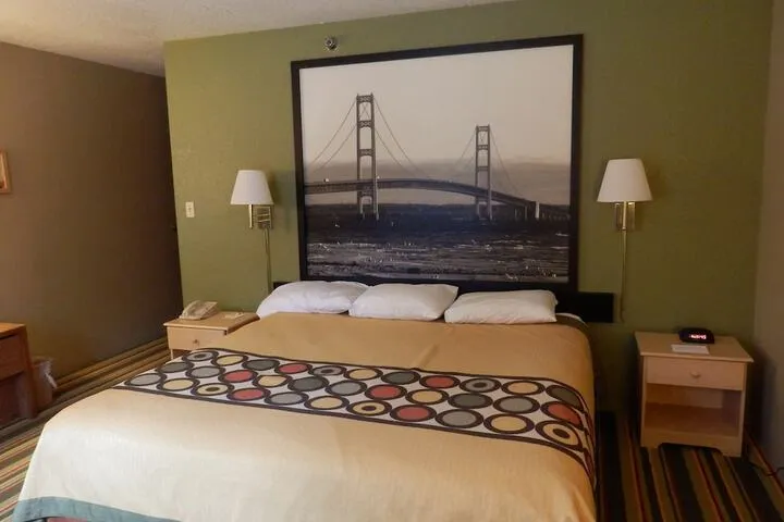 Room 3 of 24